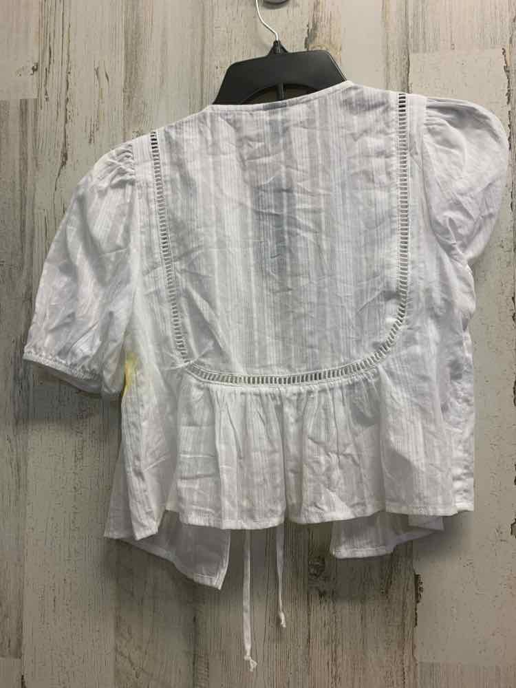 NWT WILD FABLE Tops Size XS White Solid SHORT SLEEVES Shirt/WHITE SHORT SLEEVES