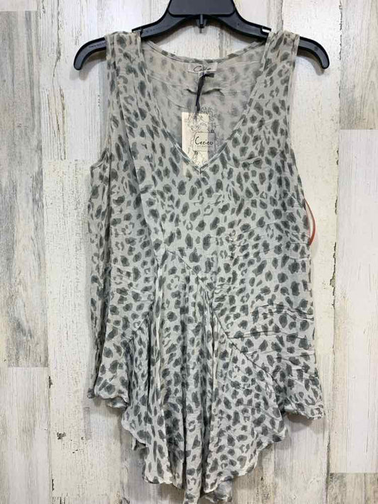 PRE-OWNED CEDICO Tops Size L GRAY/WHT Animal Print SLEEVELESS Blouse