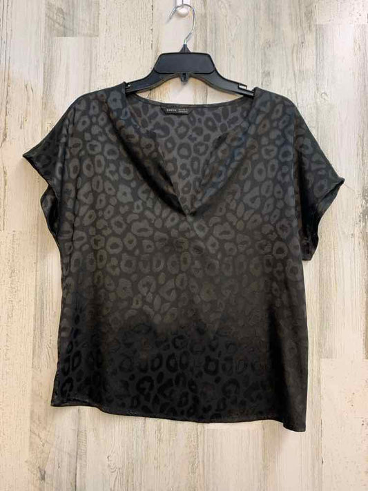 SHEIN Tops Size S Black LEOPARD SHORT SLEEVES TOP