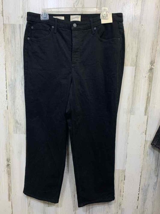 NWT Size 17 UNIVERSAL THREADS BOTTOMS Black Denim Jeans/HIGHEST RISE-STRAIGHT LE