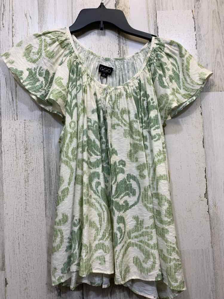 NWT GIGIO Tops Size M GREEN/WHT IKAT SHORT SLEEVES Blouse/GATHERED SCOOP NECKLIN