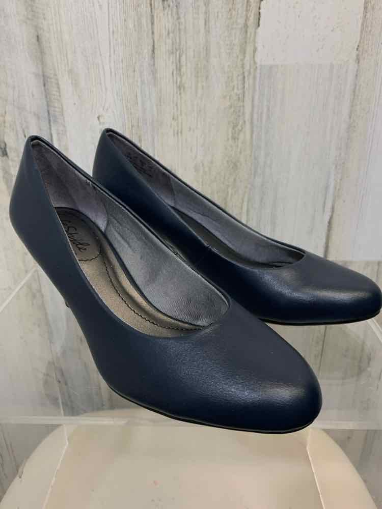 NWT LIFESTRIDE SHOES Shoe Size 7.5 Navy PUMP Shoes
