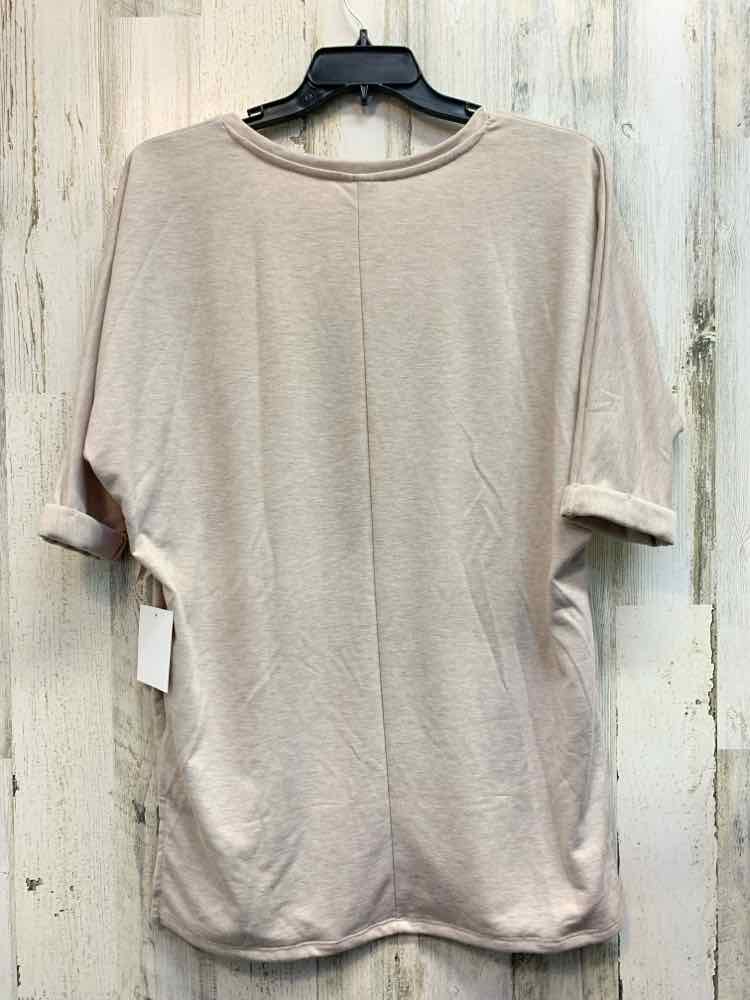 NWT TRESICS BEACH Tops Size L Beige BAT SLEEVES TOP