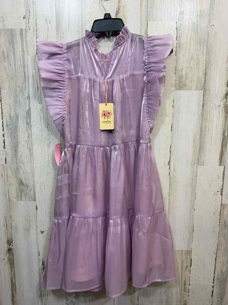 PRE-OWNED ENTRO Dresses and Skirts Size L LAVENDAR RUFFLES TIERED Dress/LAVENDER