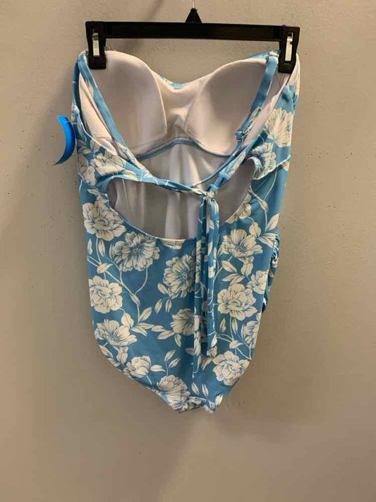 ISABEL Swimwear Size L BABY BLU/WHT FLOWERS 1 PC Swimsuit