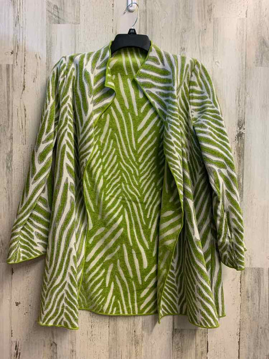 PRE-OWNED WINDING RIVER Tops Size M GREEN/WHITE ZEBRA LONG TOP/LONG SLEEVES