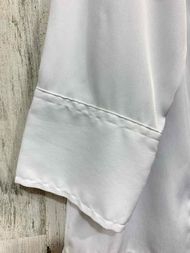 PRE-OWNED CATO Tops Size L White Solid BUTTON UP Shirt/WHITE 3/4 SLEEVE BUTTON U