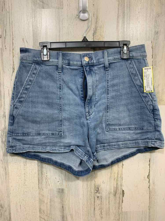 PRE-OWNED Size 31 J CREW/SQUARE FRONT PATCH POCKET SHORTS