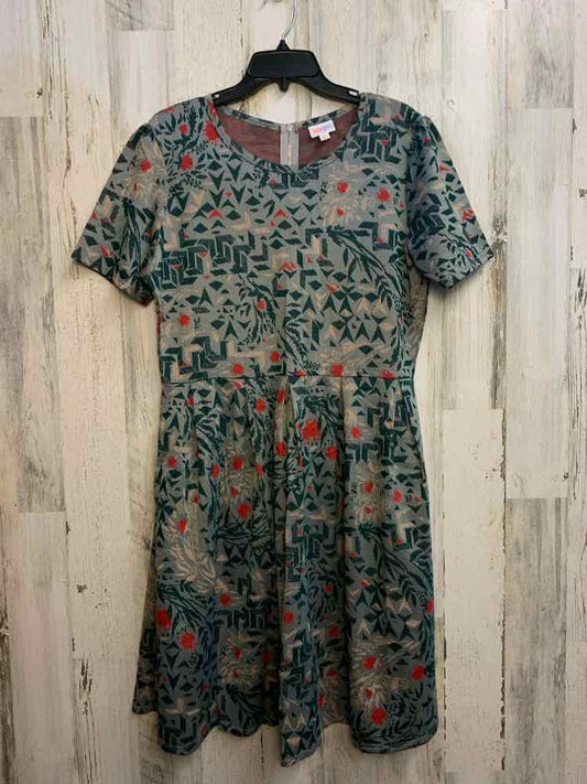 LULAROE PLUS SIZES Size 3X GRN/TAN/RED ABSTRACT SHORT SLEEVES Dress