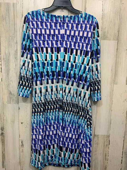 PRE-OWNED CHICO'S Dresses and Skirts Size L BLU/WHT/BLK ABSTRACT Dress