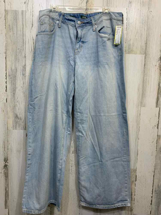 NWT Size 12 WILD FABLE BOTTOMS LIGHT BLU LOW RISE Jeans/BAGGY