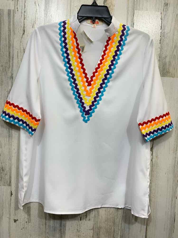 NWT MAZIK Tops Size L White SHORT SLEEVES/V NECK/MULTI-COLOR RICKRACKS Blouse