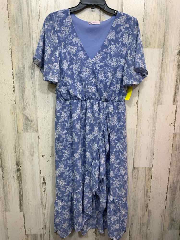 PRE-OWNED SO GOODS FOR LIFE Dresses and Skirts Size L WHT/BLU Floral Dress