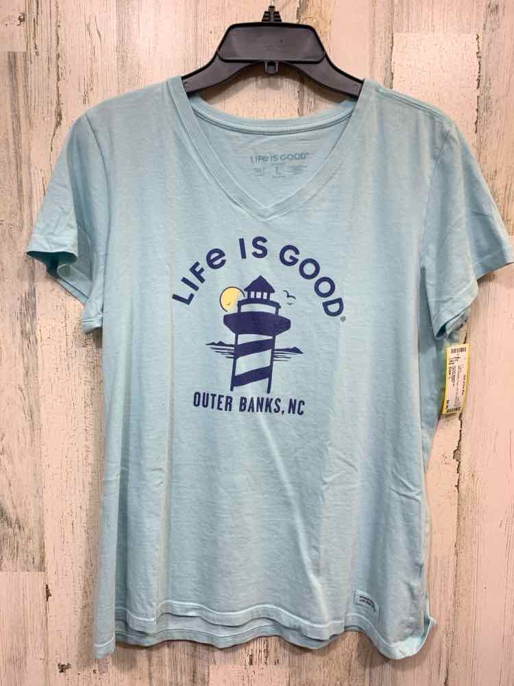 PRE-OWNED LIFE IS GOOD Size L LIGT BLU/BLU/YLW T-shirt/OUTER BANKS NC