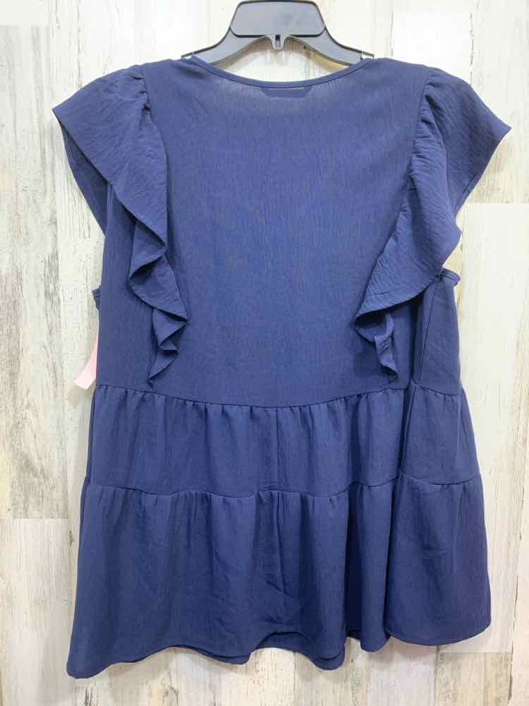 PRE-OWNED BLOOMCHIC Tops Size 18/20 Navy RUFFLES SHORT SLEEVES Blouse/NAVY SHORT