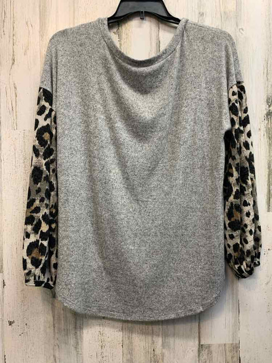 NWT JODIFL Tops Size L GRAY/TAN/BLK LEOPARD LONG SLEEVES TOP