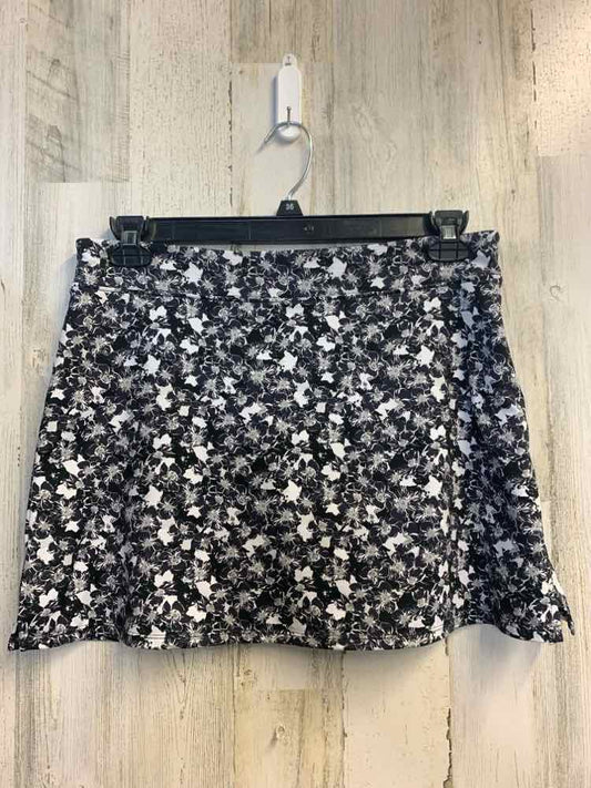 PRE-OWNED TRANQUILITY Dresses and Skirts Size M BLK/WHT Floral SKORT Skirt