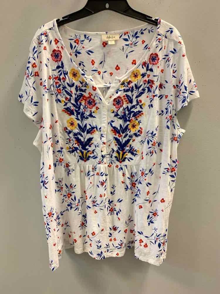 STYLE & CO PLUS SIZES Size XXL White Floral TOP