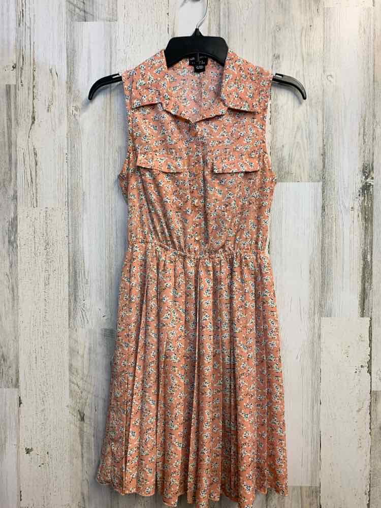 RUE 21 Dresses and Skirts Size S PEACH/WHT/BLUE Floral SLEEVELESS Dress