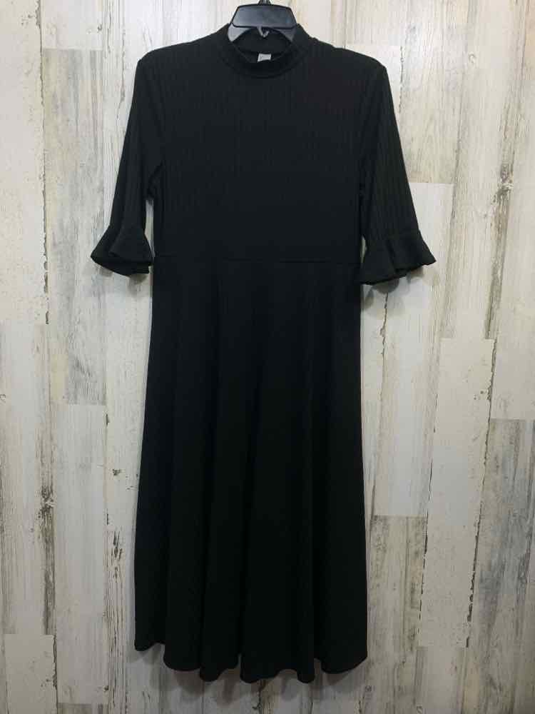 PRE-OWNED Dresses and Skirts Size L Black 3/4 SLEEVE Dress/ MOCK TURTLENECK 3/4