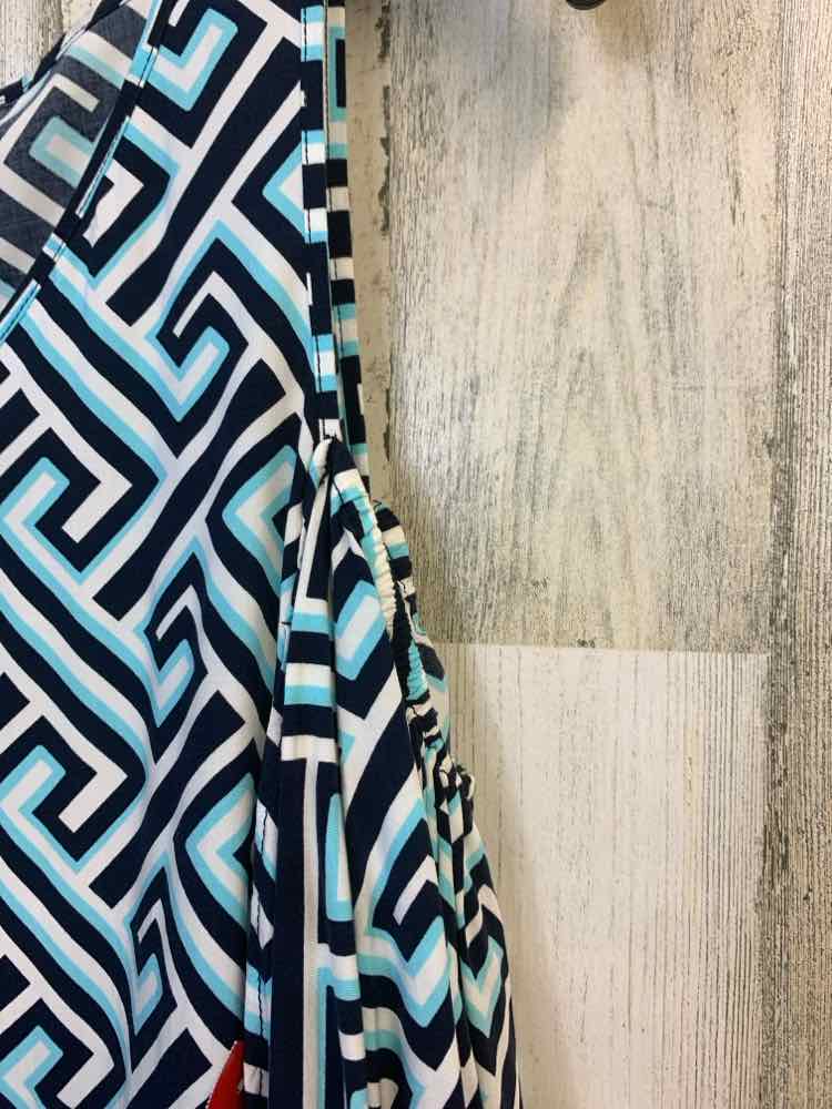 PRE-OWNED CROWN & IVY Tops Size M NVY/WHT/BLU ZIG ZAG COLD SHOULDERS TOP