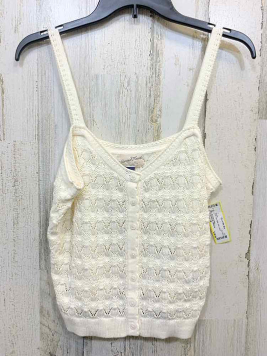 NWT UNIVERSAL THREADS Tops Size M White KNIT CROP Blouse