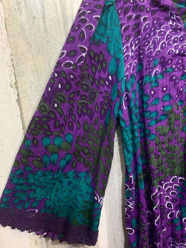 PRE-OWNED EXPRESSIONS/VINTAGE LOUNGEWEAR TUNIC DRESS W/ CROCHET KNIT V-NECK SPLI