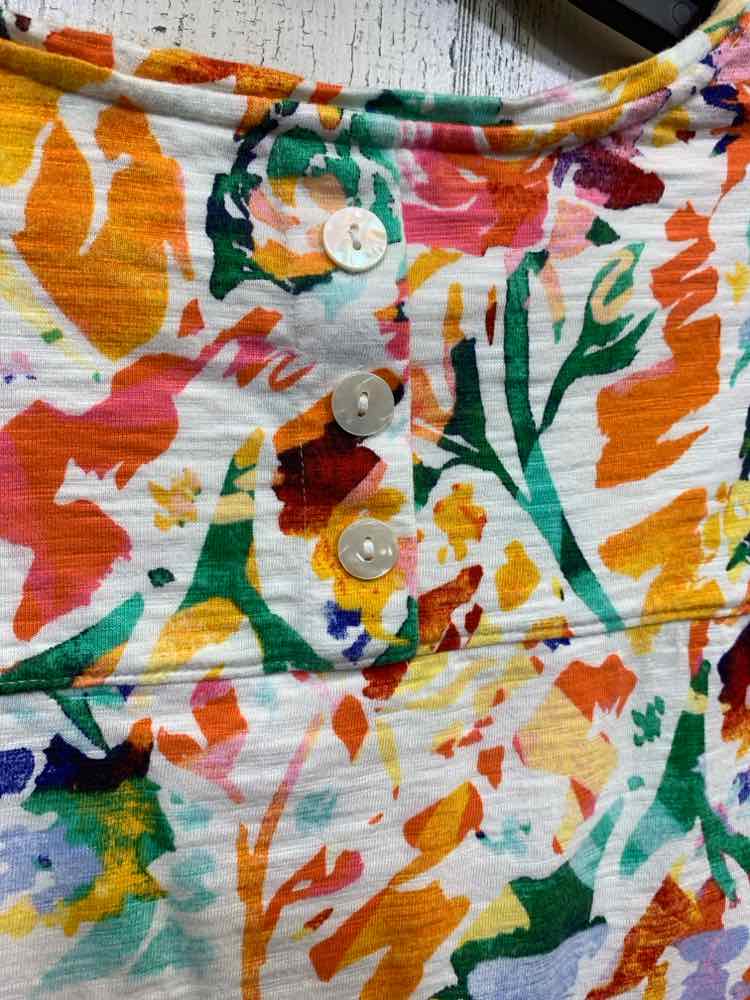 PRE-OWNED CHICO'S/TEXTURED KNIT COLORFUL FLORAL TEE