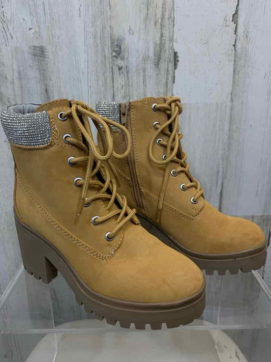 NWT FRANCO SARTO SHOES Shoe Size 5 WHEAT ANKLE BOOTIE Shoes/WHEAT COLOR ANKLE BO