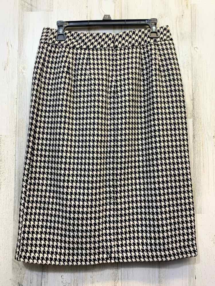 PRE-OWNED CHADWICK'S BOTTOMS Size 4T BLK/WHT Houndstooth Skirt