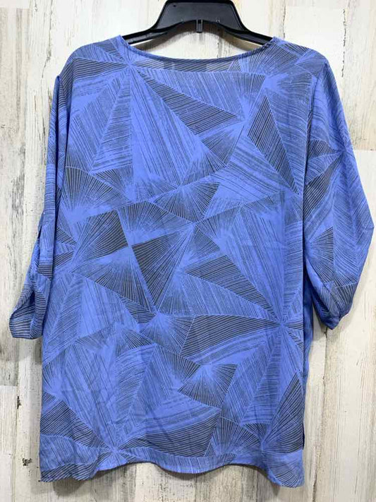 NWT APT. 9 Tops Size L LGT BLU/GRY Print CUFFED SLV Blouse
