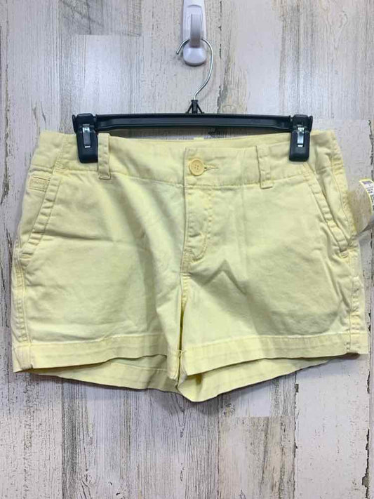 PRE-OWNED Size 5/6 MAURICES BOTTOMS PASTEL YELLOW Solid SHORTS Shorts/PASTEL YEL