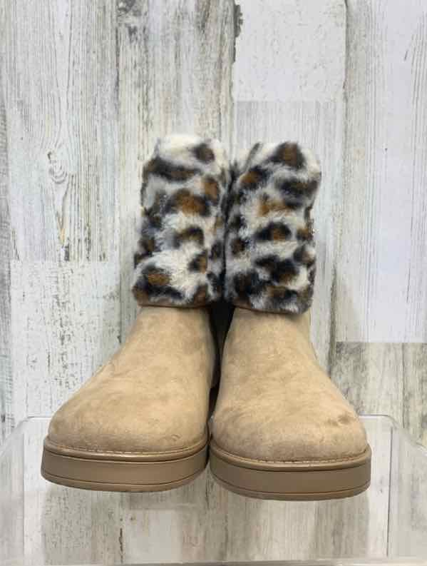 NWT GBG LA SHOES Shoe Size 7 Tan CHEETAH Boots