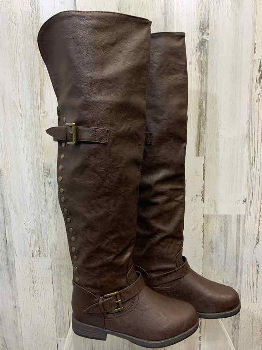 NWT JOURNEE COLLECTION SHOES Shoe Size 6 DARK BRN STUDDED W/BUCKLE Boots