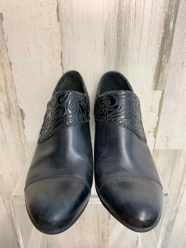 PRE-OWNED BOC SHOES 10 Black Shoes/ANKLE BOOTS