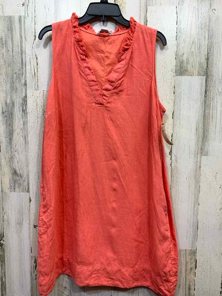 PRE-OWNED TOMMY BAHAMA Dresses and Skirts Size L SALMON Solid SLEEVELESS Dress/V