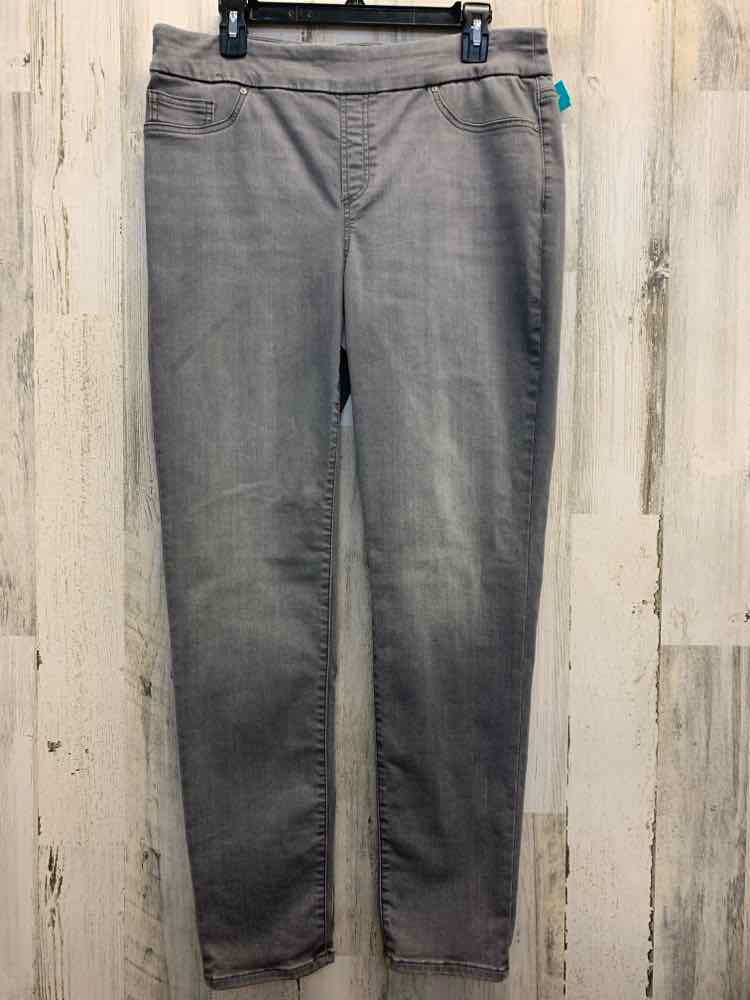 PRE-OWNED Size 10 CHICOS BOTTOMS Gray Solid JEANS Jeans/GRAY WASHED DENIM JEANS.