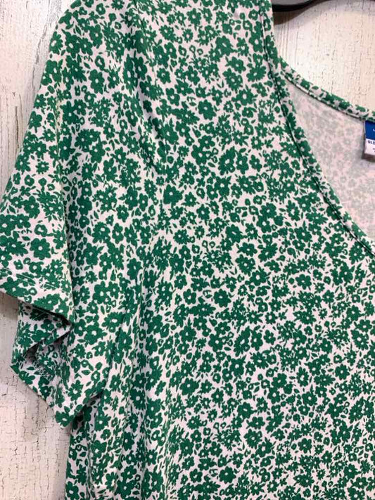 PRE-OWNED OLD NAVY Tops Size L GREEN/WHITE Floral SHORT SLEEVES Shirt/SHORT SLEE