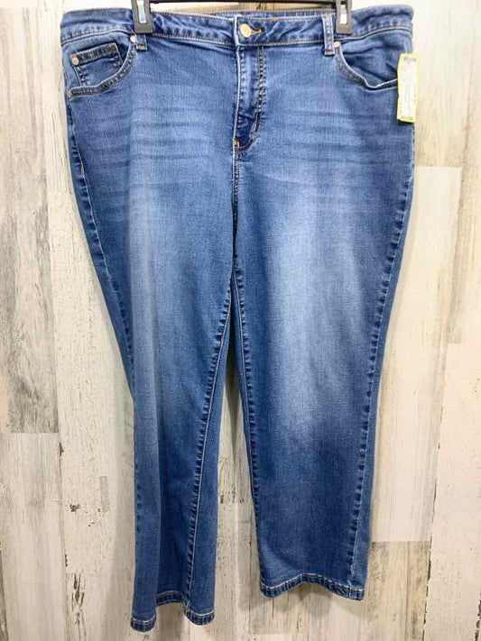 PRE-OWNED Size 16 EST 1946 BOTTOMS MEDIUM BLUE DENIM CAPRI Jeans