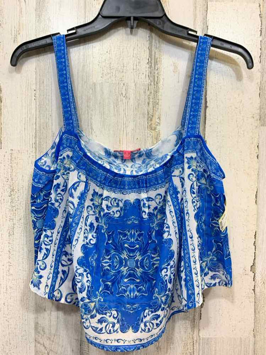 PRE-OWNED FLYING TOMATO Dresses and Skirts Size S BLU/WHITE Floral CROP Blouse