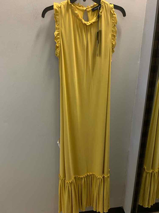 Size XS BCBG Mustard SLEEVELESS Dress
