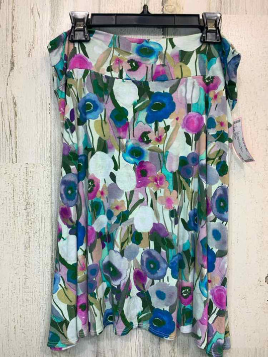 PRE-OWNED SALAAM BOTTOMS BLU/GRN/PNK Floral SHORT Full