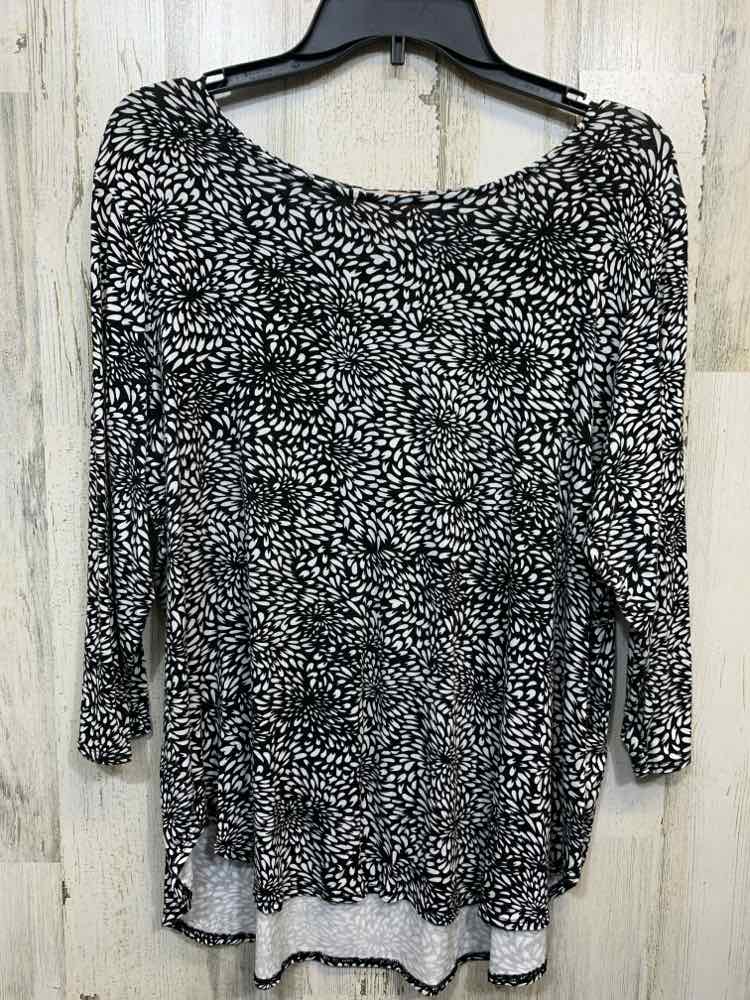 PRE-OWNED PHILOSOPHY PLUS SIZES Size 1X BLACK/WHITE Floral BOAT NECKLINE Shirt/B