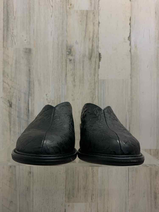 PRE-OWNED Black Size 10.5/11 Shoes/ALEGRIA BLACK LORETTA CROW STYLE. SMALL HEEL