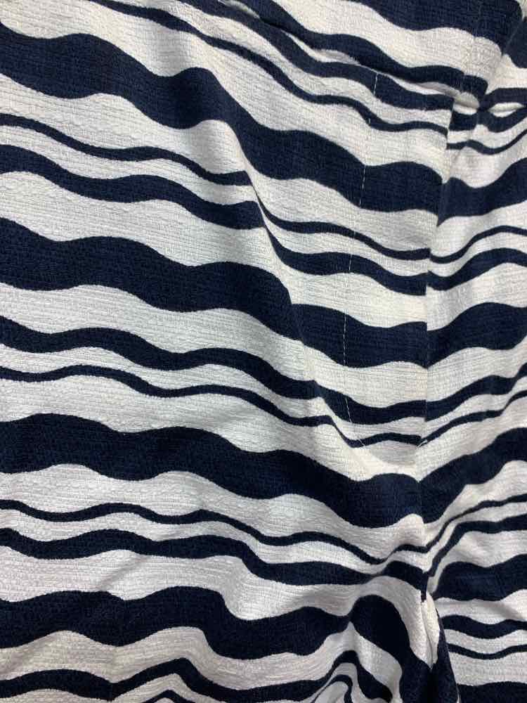 NWT Size 12 ANN TAYLOR BOTTOMS WHITE/NAVY RIPPLE SHORTS Shorts/WHITE/NAVY