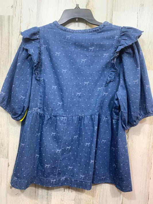 NWT UMGEE Tops Size L Blue Denim Polka Dot 3/4 SLEEVE/TIE NECK/ RUFFLE SHOULDER