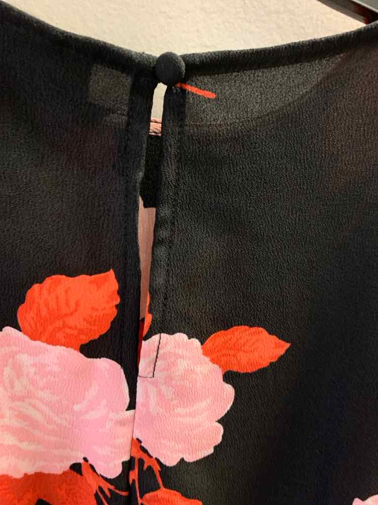 WHO WHAT WEAR Tops Size S BLK/RED/PINK Floral TOP