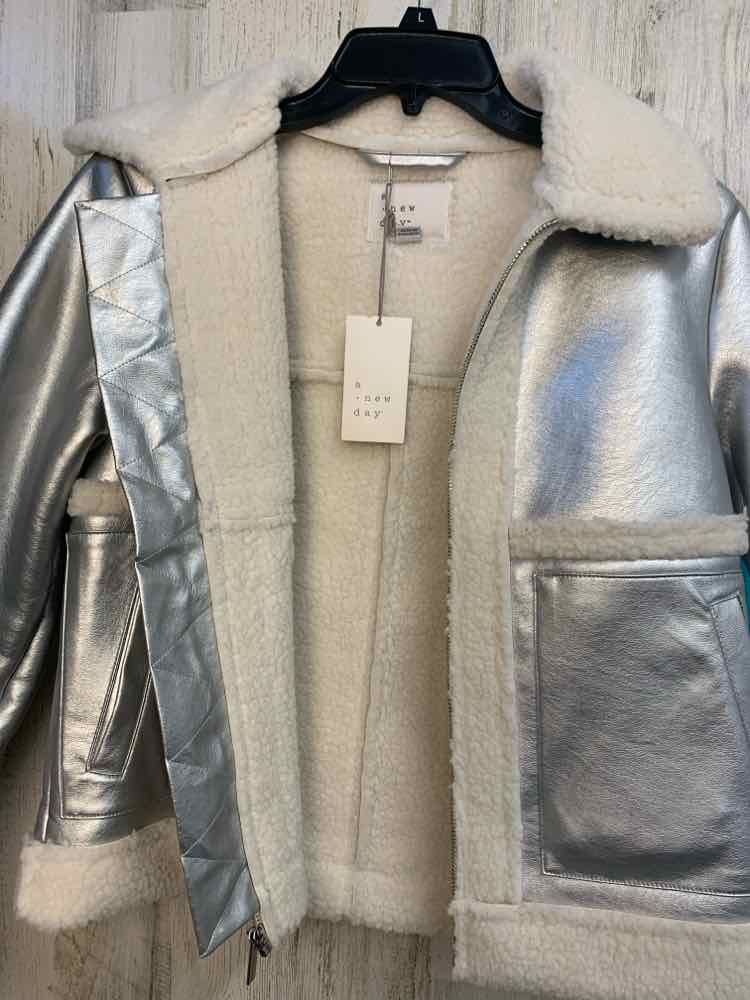 NWT A NEW DAY JACKETS / COATS Size XS Silver LONG SLEEVES Jacket