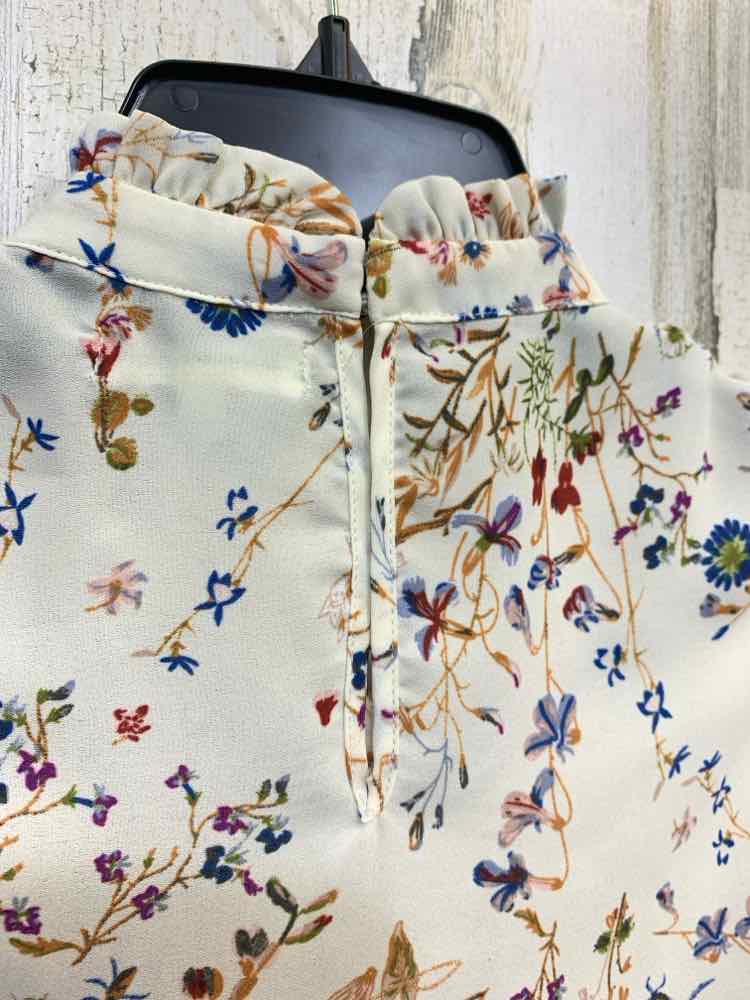 PRE-OWNED MAX STUDIO Tops Size XS CRM/RED/BLU Floral SLEEVELESS Blouse
