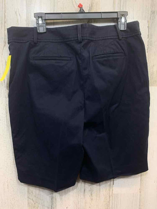 PRE-OWNED Size 12 TALBOTS BOTTOMS Navy Solid BERMUDA Shorts/NAVY BERMUDA SHORTS: